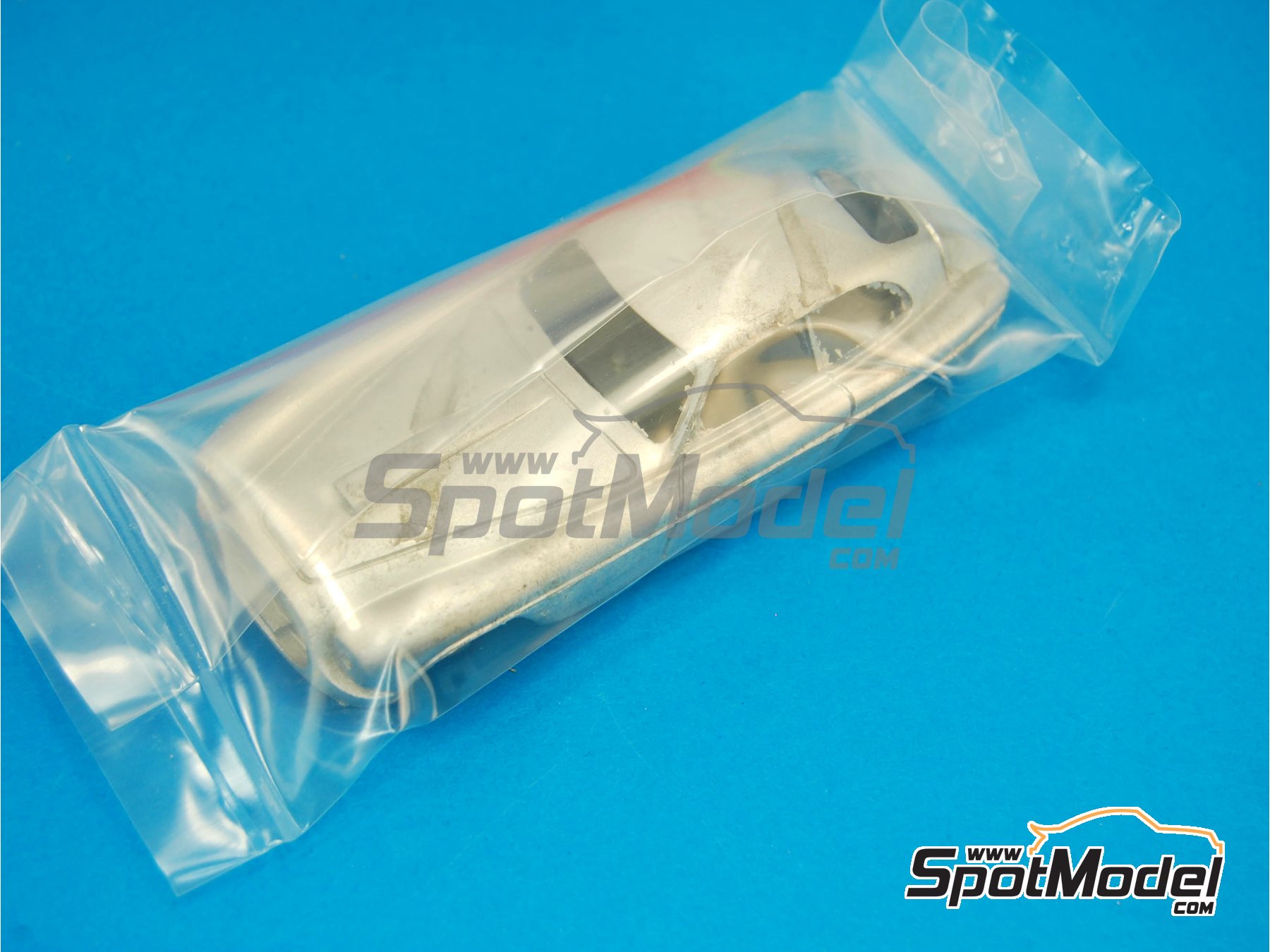Tameo Kits TMK029: Car scale model kit 1/43 scale - Ferrari